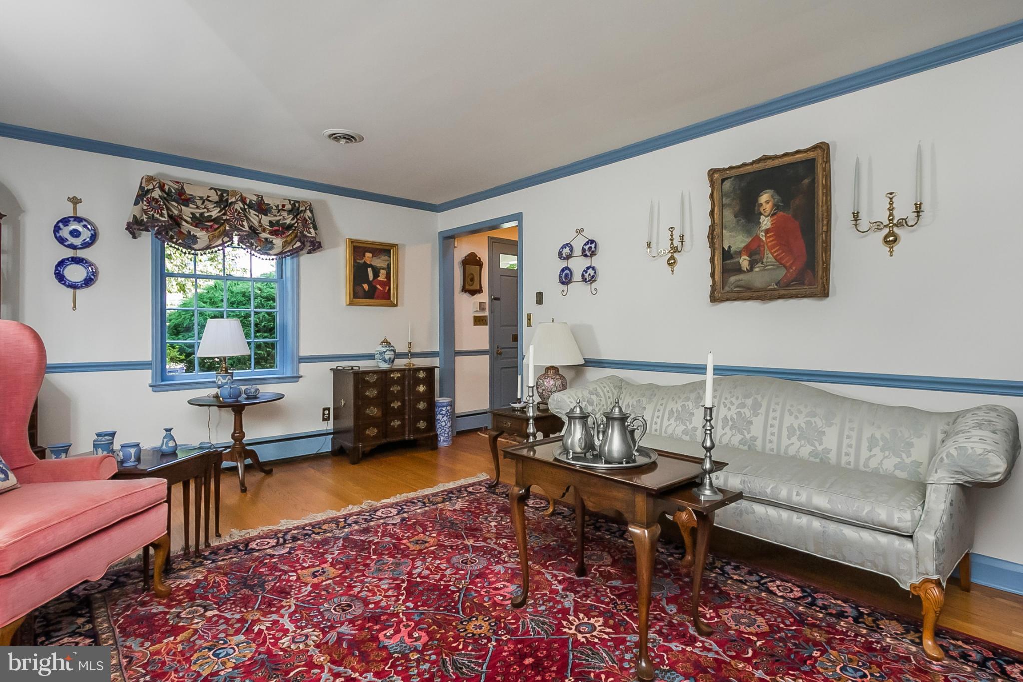 105 Croydon Road Baltimore, MD 21212 - Photo 7 of 29 Living Room