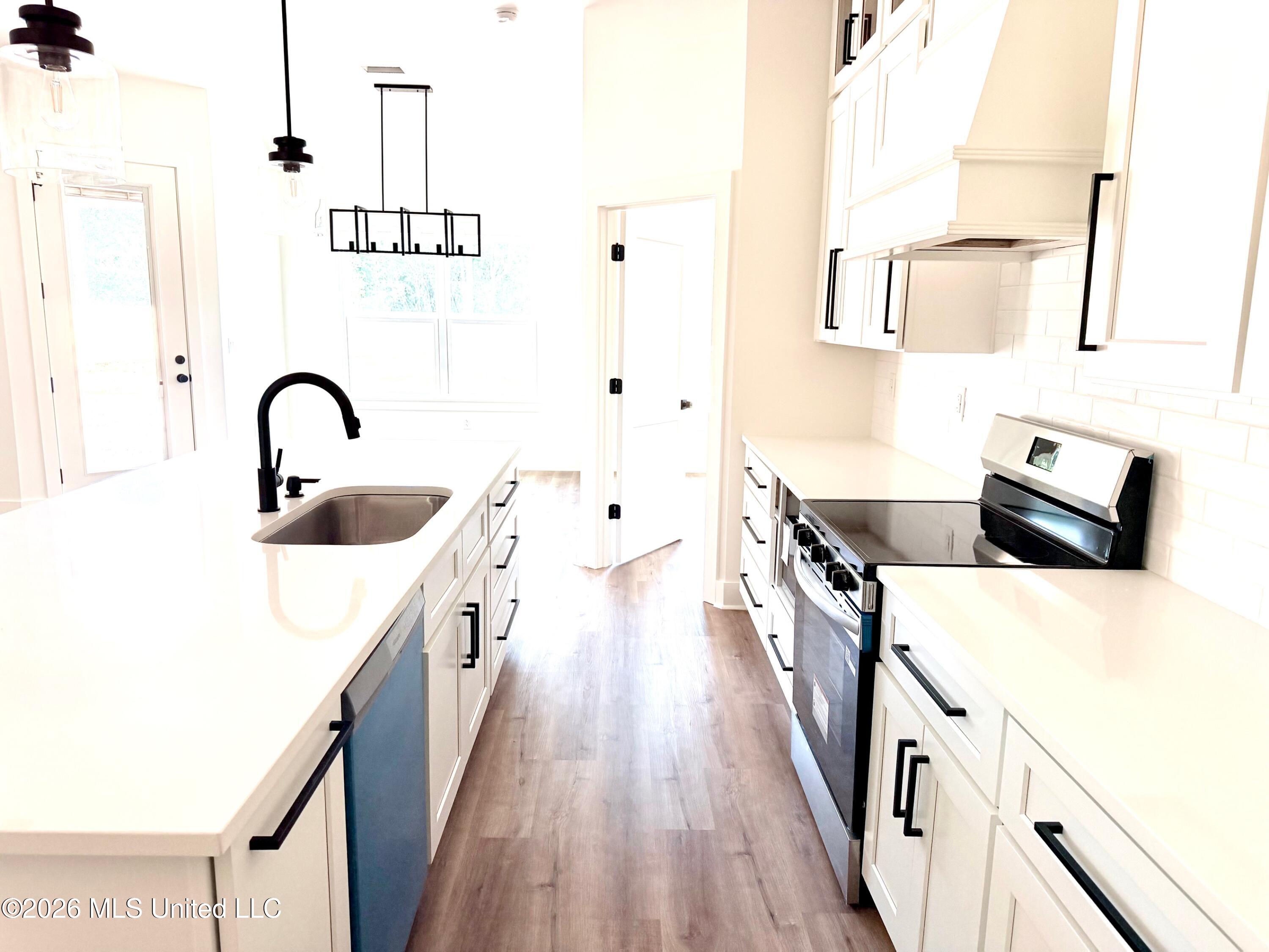 13969 Glendale Road Vancleave, MS 39565 - Photo 4 of 15 IMG_6406