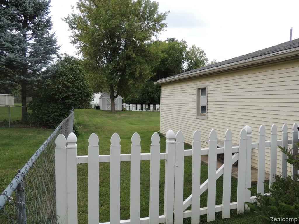 3670 Woodcrest Road Rochester, MI 48309 - Photo 9 of 30 9.JPG