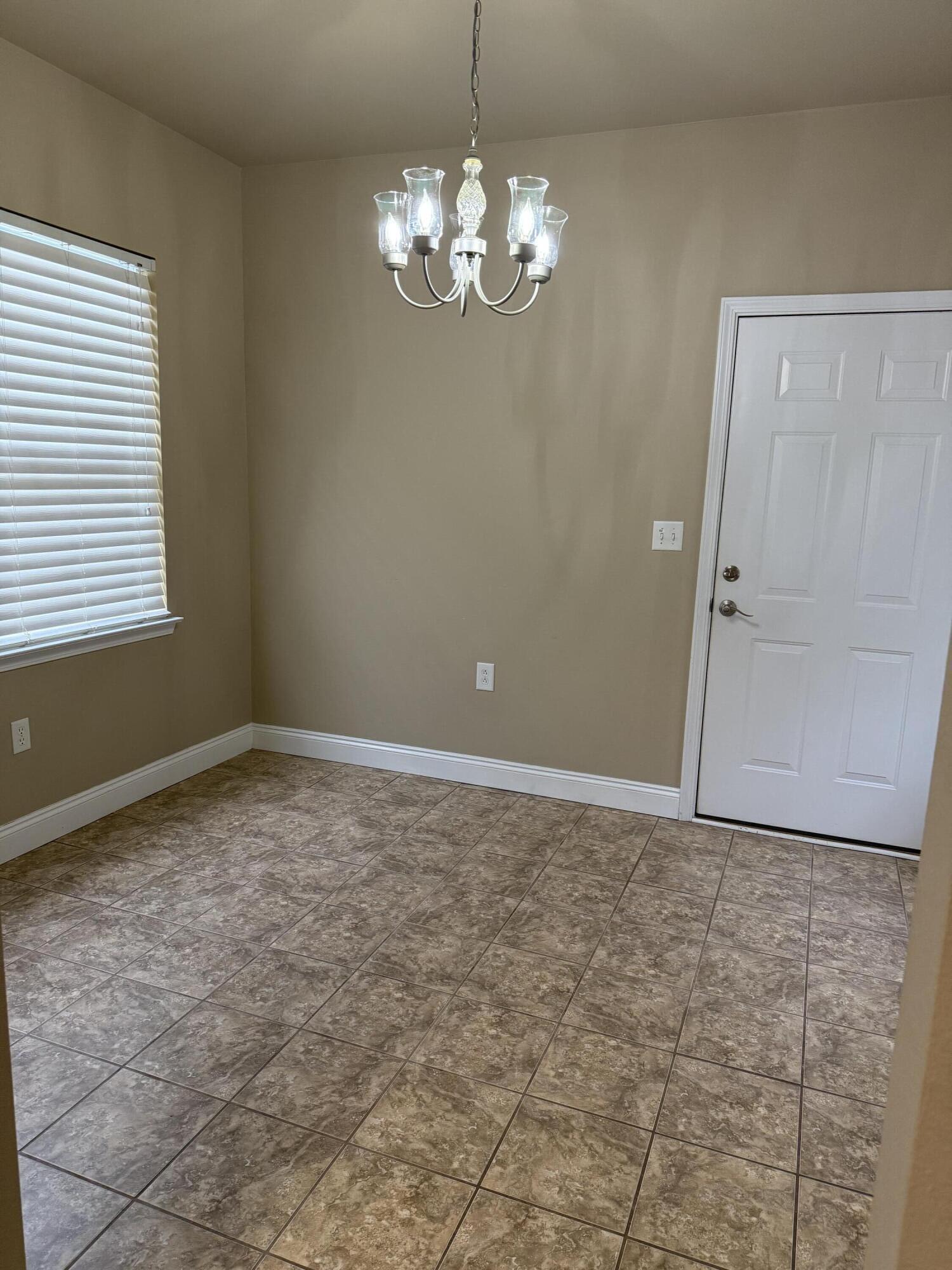 129 Daisy Lane DeFuniak Springs, FL 32433 - Photo 5 of 12 IMG_1861