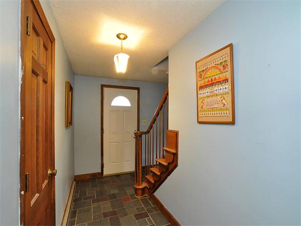 58 Bridle Road Billerica, MA 01821 - Photo 9 of 26 Gallery Image 9