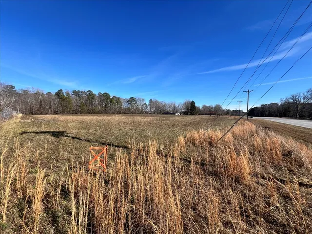 $300,000 | 9901 Augusta Road, Pelzer, SC 29669