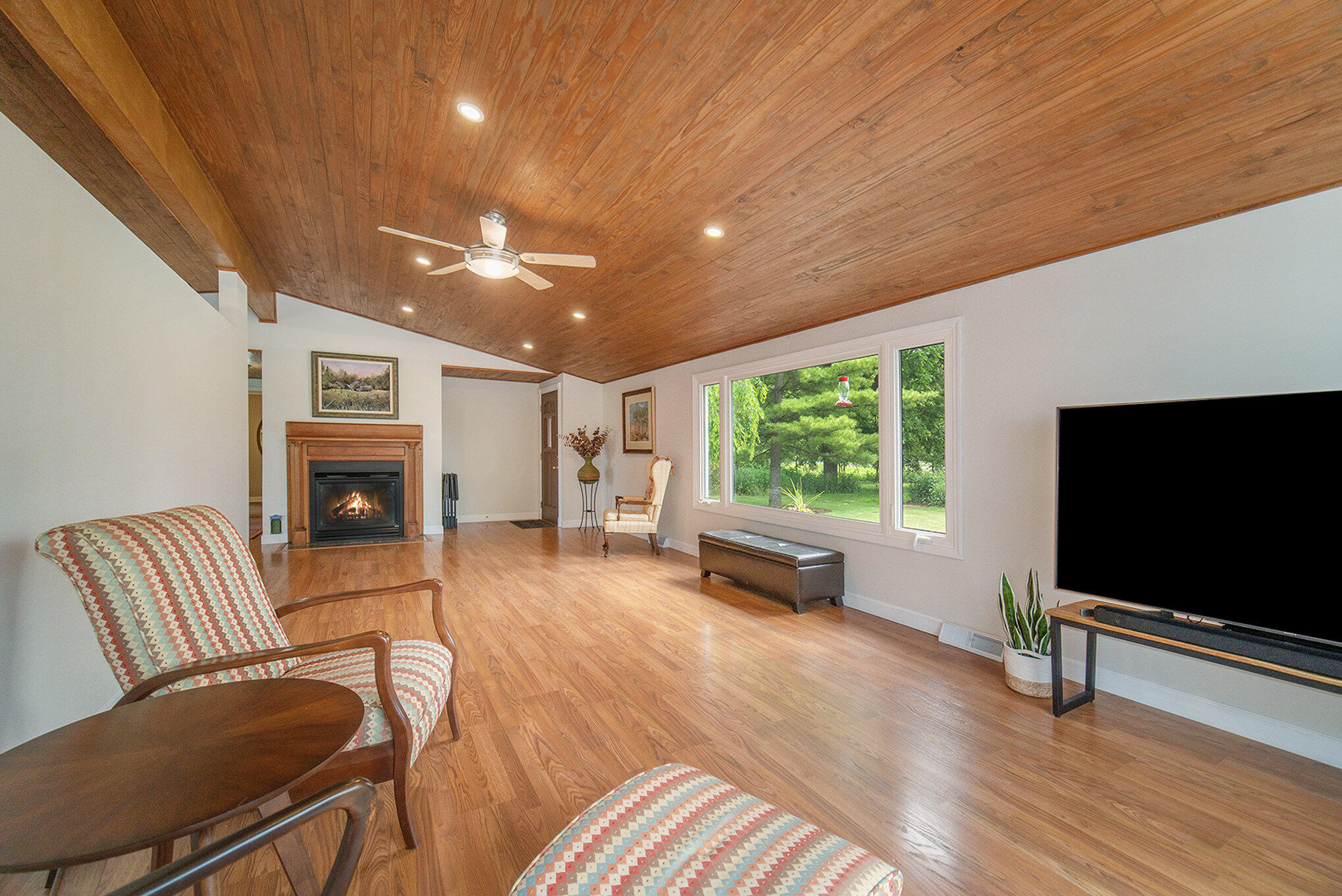 10380 Clinton Road Manchester, MI 48158 - Photo 4 of 56 4