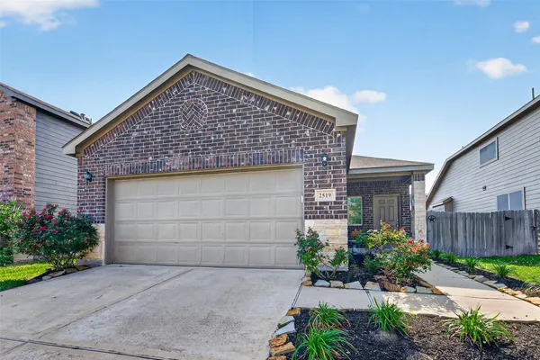 $2,100 | 2519 Northern Great White Court, Katy, TX 77449