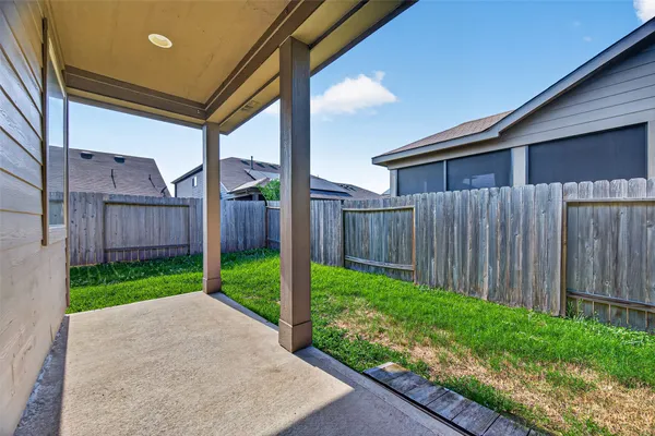 $2,100 | 2519 Northern Great White Court, Katy, TX 77449