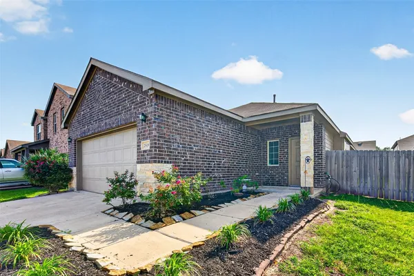 $2,100 | 2519 Northern Great White Court, Katy, TX 77449