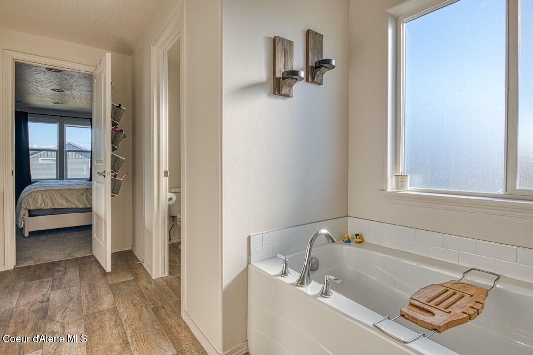 12503 North Farley Way Rathdrum, ID 83858 - Photo 24 of 50 Soaker Tub
