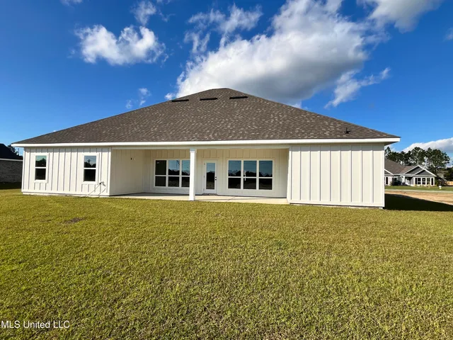 $510,900 | 6613 Palm Pointe Drive, Ocean Springs, MS 39564