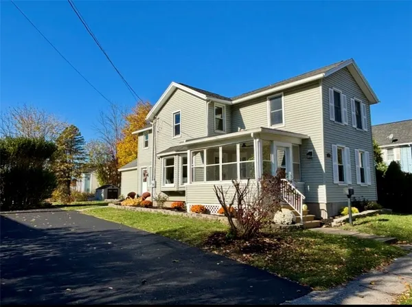 $279,900 | 127 Lake Avenue, Parma, NY 14468