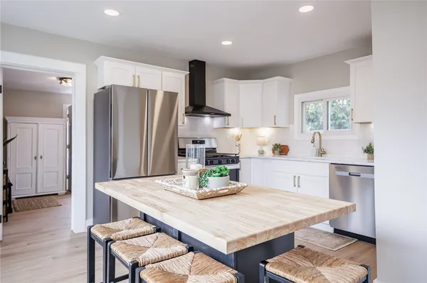 $279,900 | 127 Lake Avenue, Parma, NY 14468