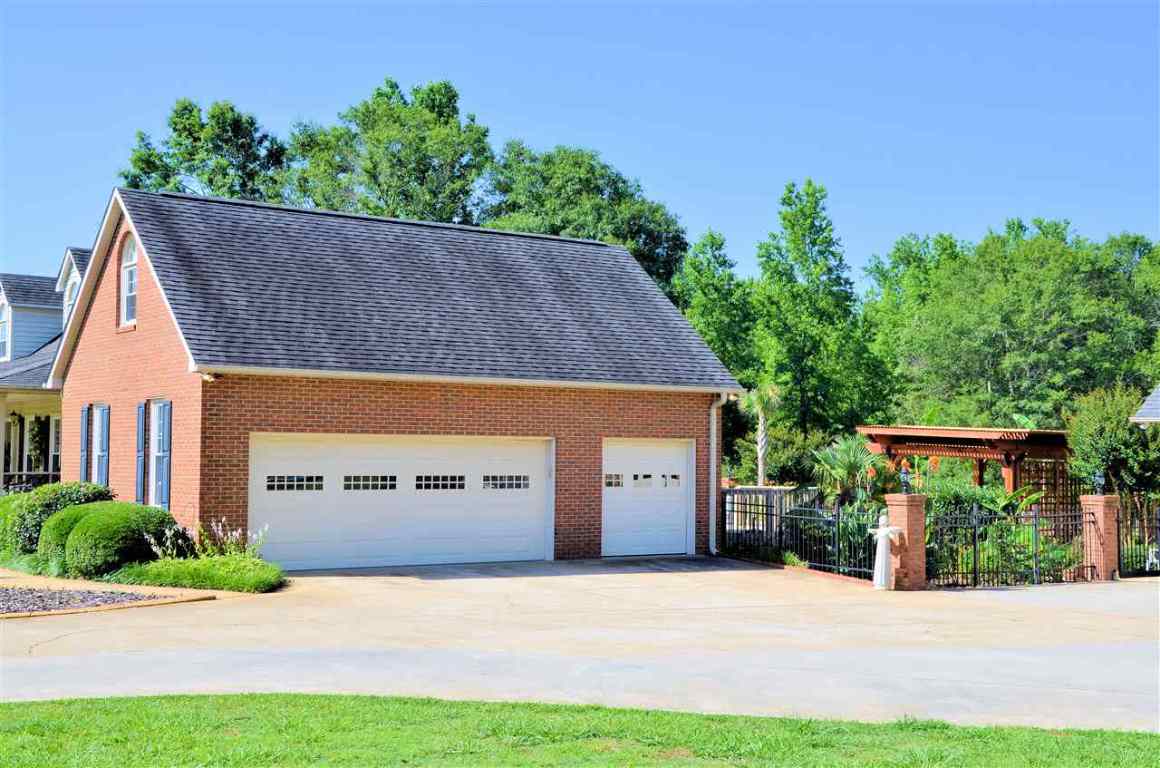 1123 Crestview Road Anderson, SC 29621 - Photo 3 of 25