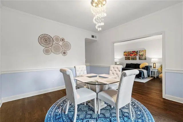 $525,000 | 5211 Glenridge Drive, Atlanta, GA 30342