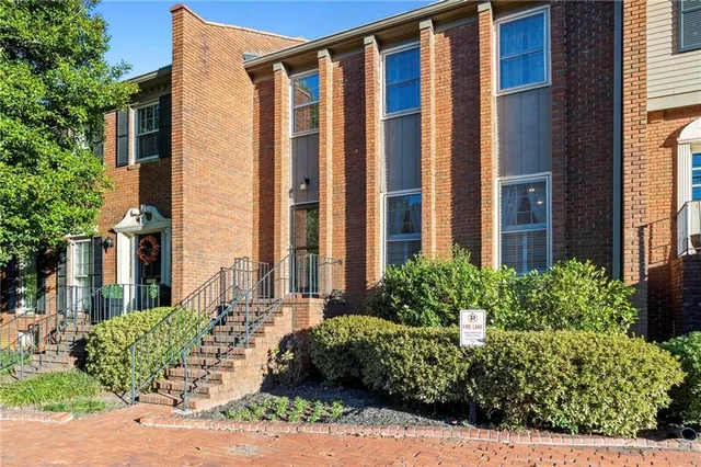 $525,000 | 5211 Glenridge Drive, Atlanta, GA 30342