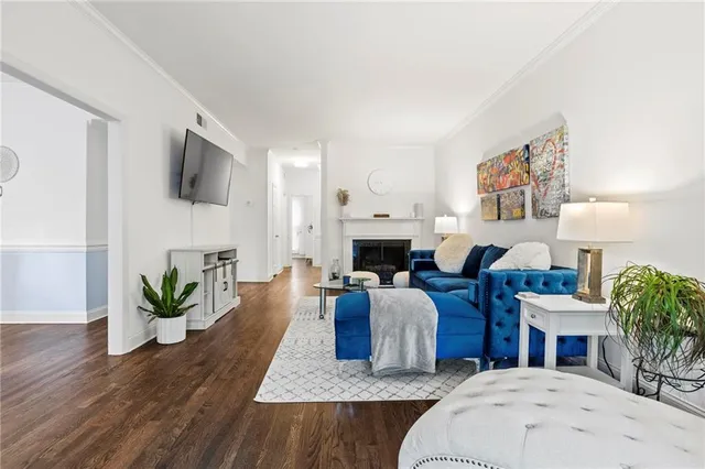 $525,000 | 5211 Glenridge Drive, Atlanta, GA 30342