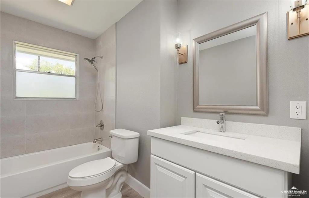 806 Walnut Avenue McAllen, TX 78501 - Photo 11 of 20