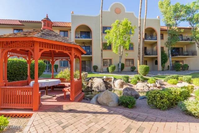 $44,900 | 10330 West Thunderbird Boulevard, Unit A308, Sun City, AZ 85351