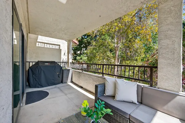 $650,000 | 22103 Vista Del Plaza Lane, Unit 22, Hayward, CA 94541
