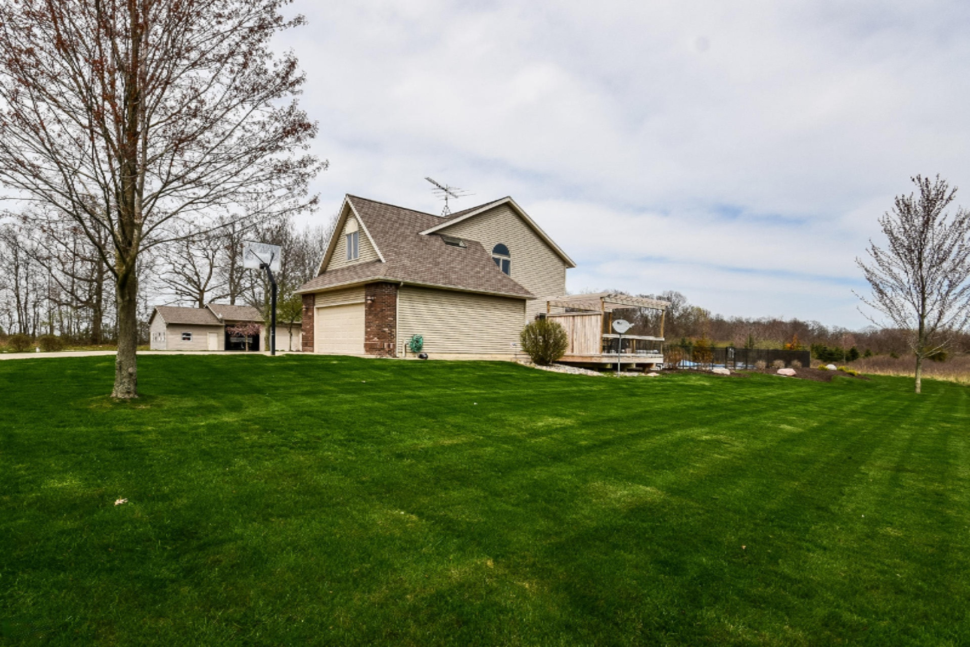 4950 Zahm Road Belding, MI 48809 - Photo 2 of 62 002-Front_View-4006065-medium