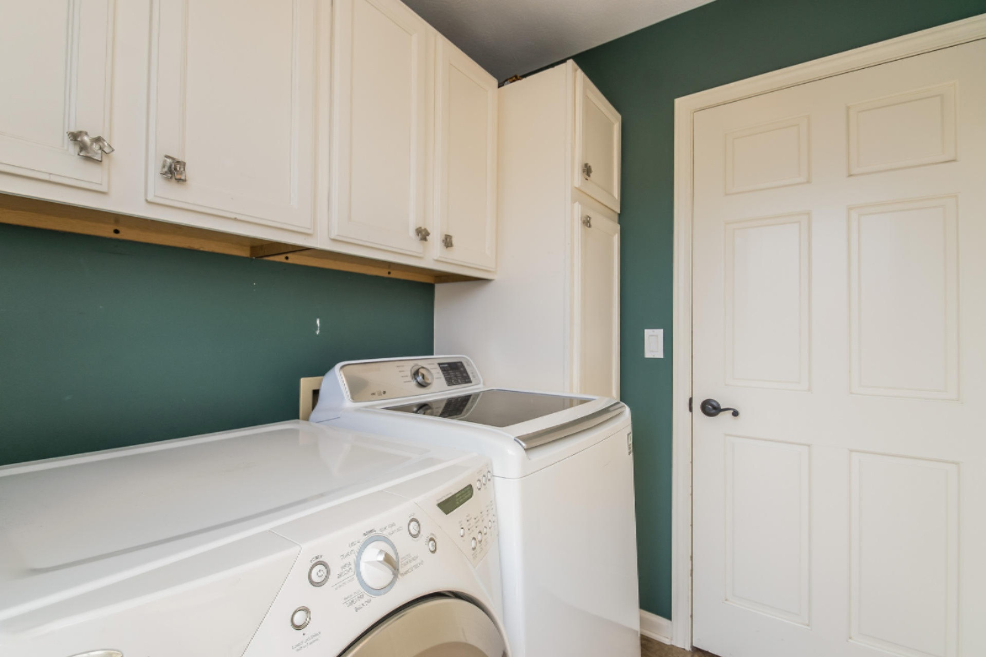 4950 Zahm Road Belding, MI 48809 - Photo 21 of 62 025-Laundry_Room-4006092-medium