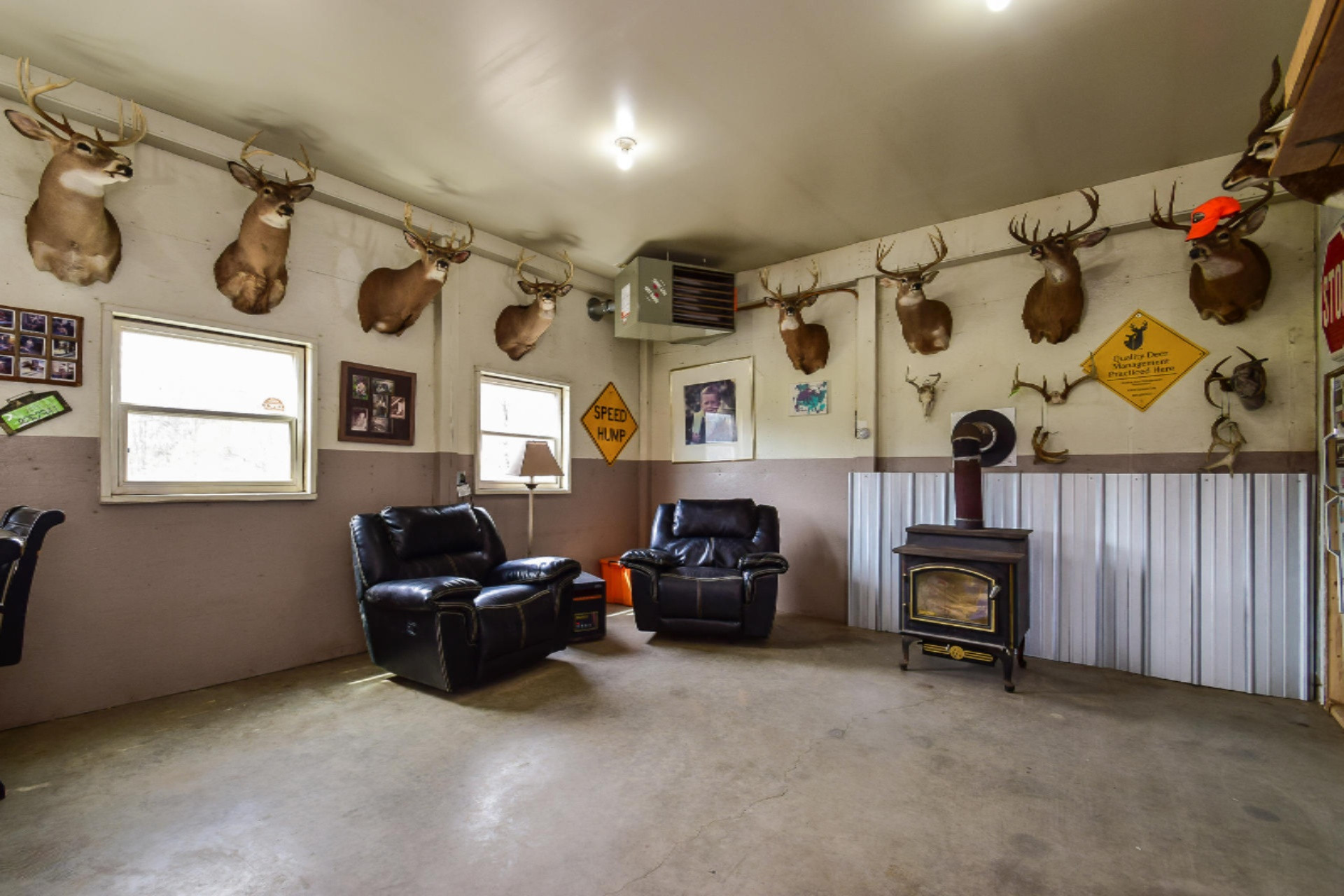 4950 Zahm Road Belding, MI 48809 - Photo 49 of 62 021-Recreation_Room-4006105-medium