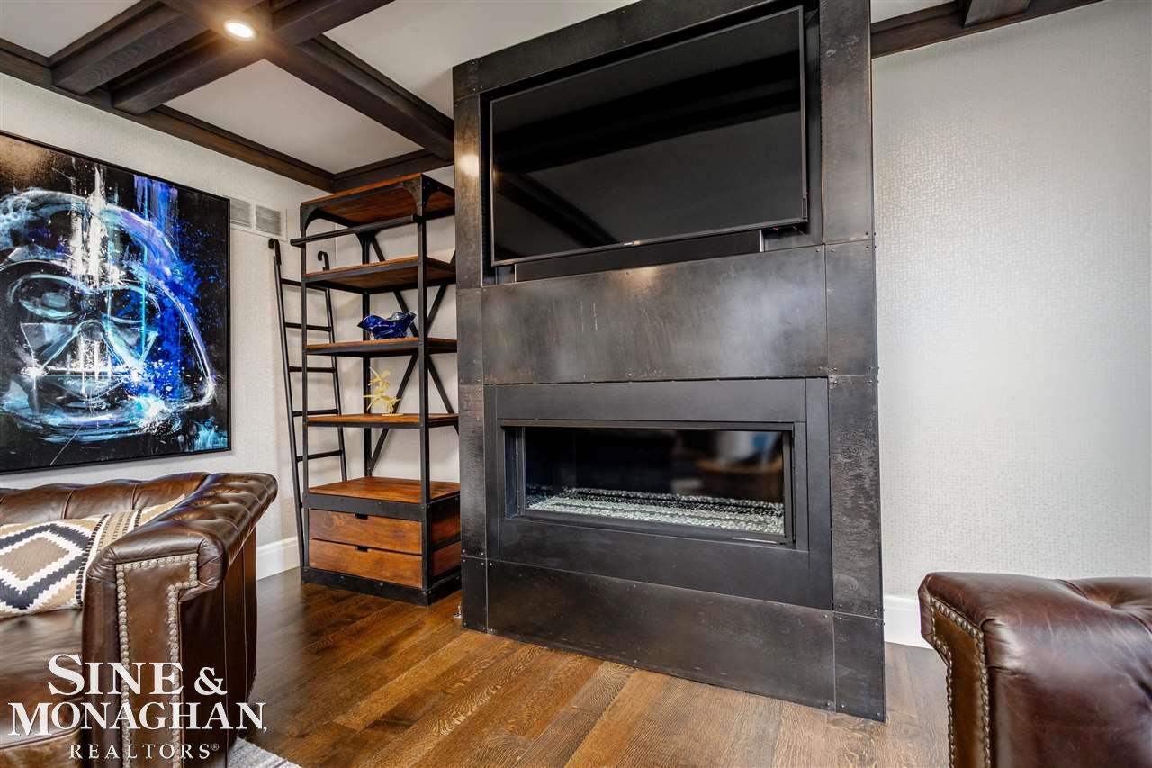 570 Shelden Road Grosse Pointe, MI 48236 - Photo 20 of 66 50060167-19.JPG