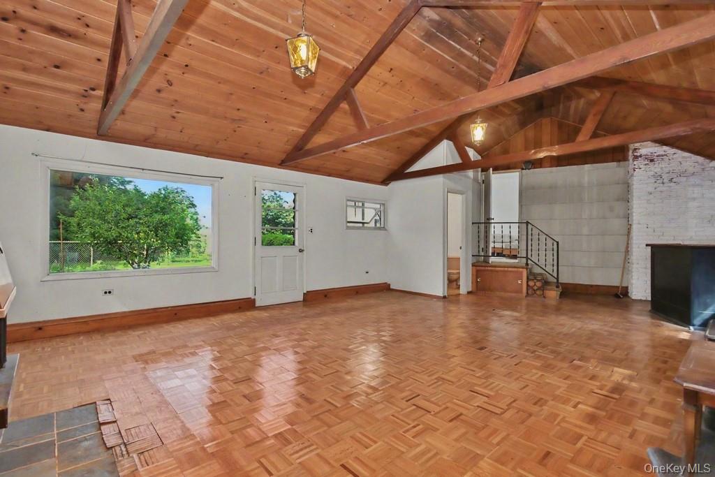 10 Lakeview Road Ossining, NY 10562 - Photo 21 of 38 Hobby Room has parquet floors