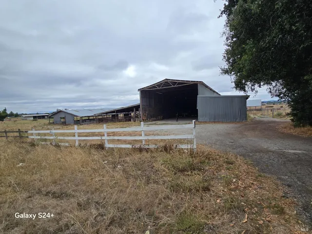 $4,000,000 | 3825-3823 Petaluma Hill Road, Santa Rosa, CA 95404