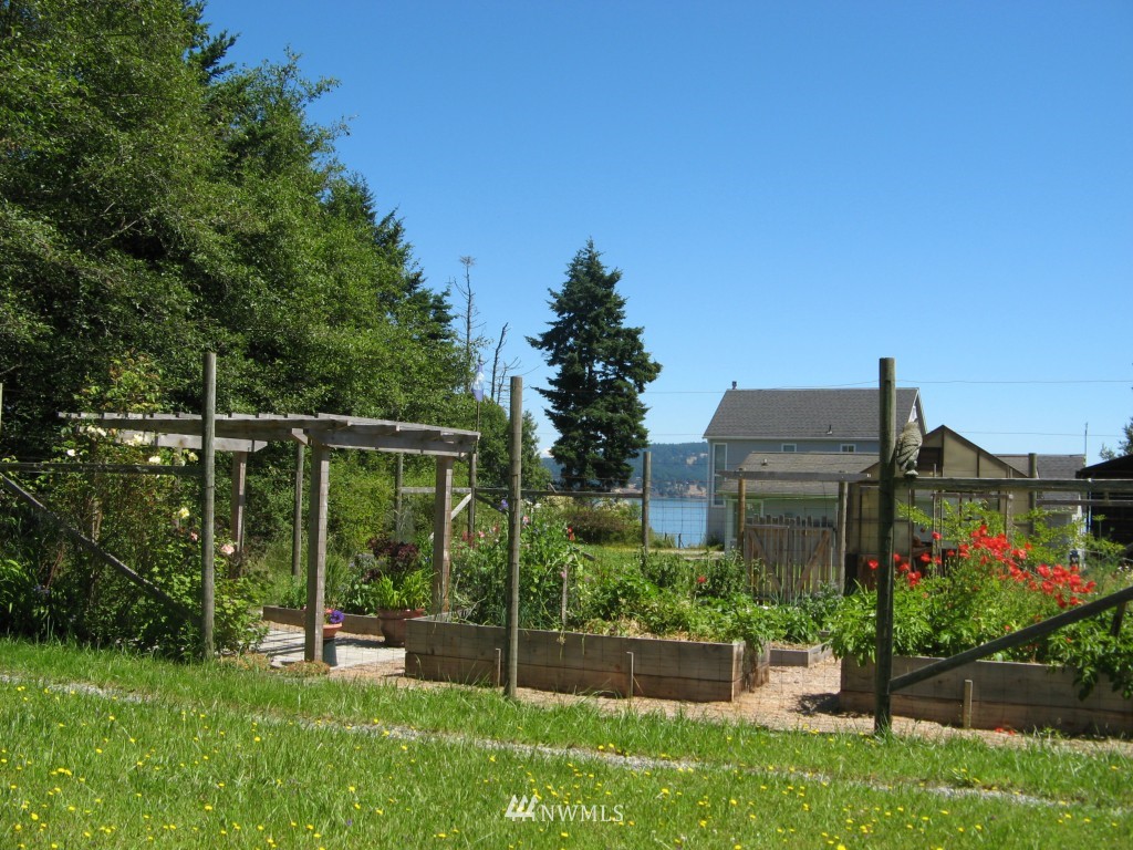 1267 Lopez Sound Road Lopez Island, WA 98261 - Photo 3 of 25