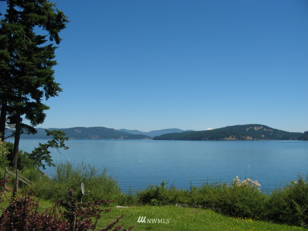1267 Lopez Sound Road Lopez Island, WA 98261 - Photo 4 of 25