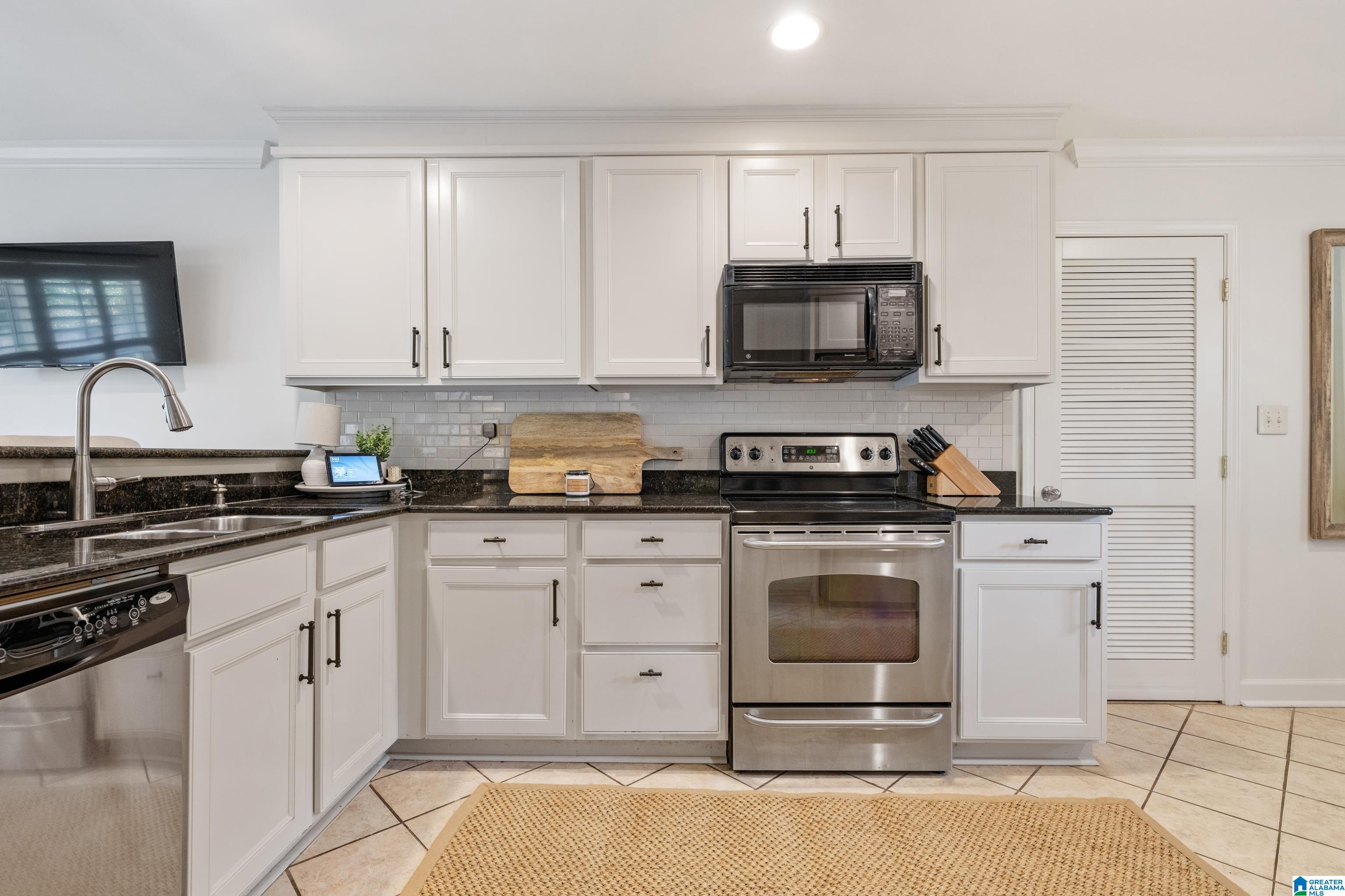 4468 Dolly Ridge Road Birmingham, AL 35243 - Photo 20 of 40