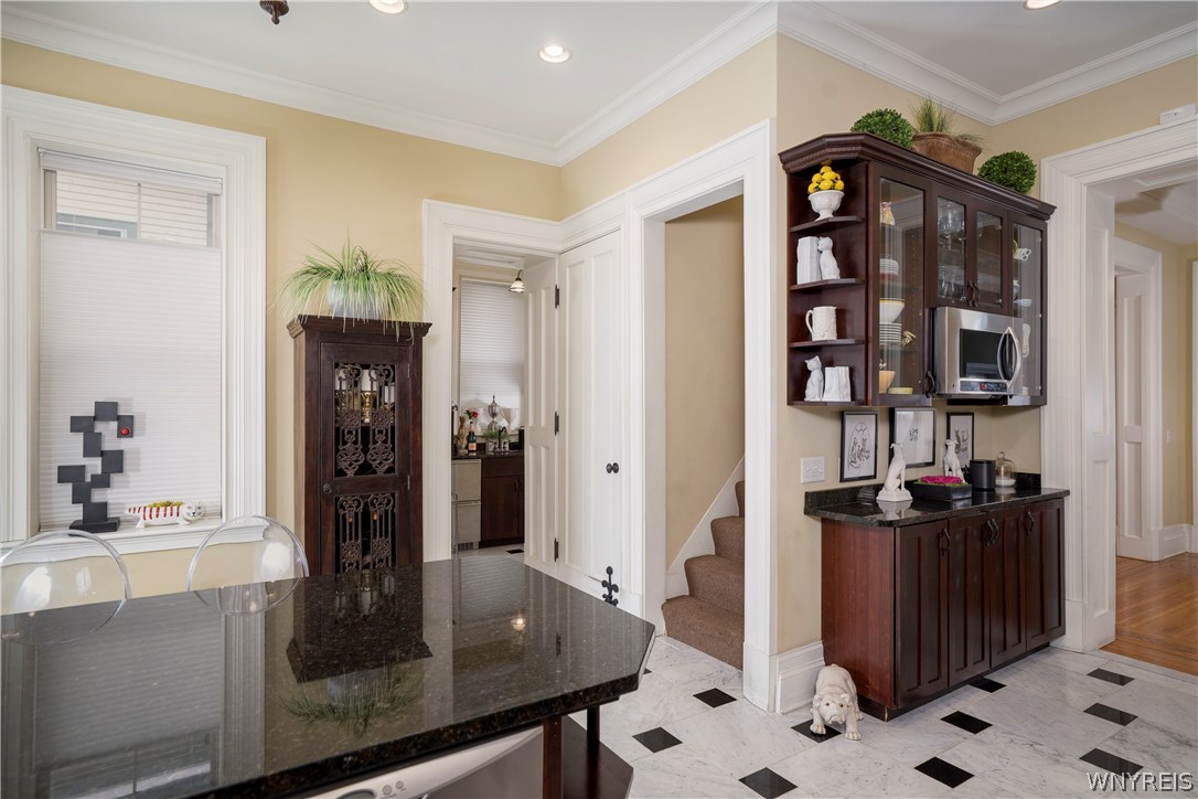 51 Symphony Circle Buffalo, NY 14201 - Photo 12 of 36