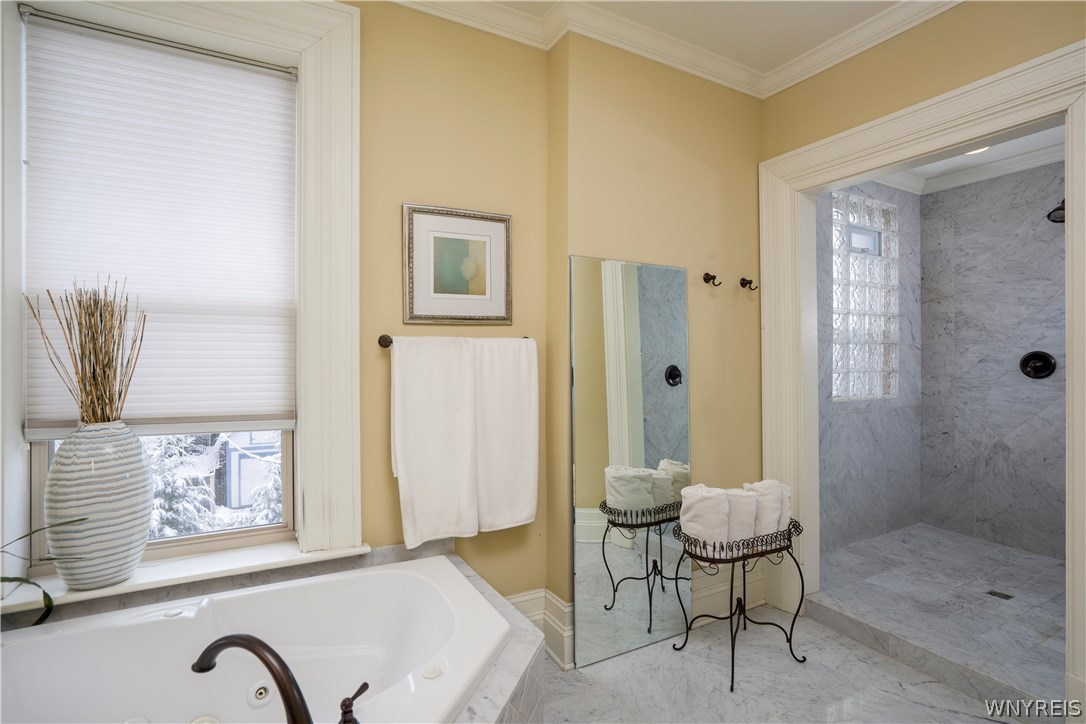 51 Symphony Circle Buffalo, NY 14201 - Photo 22 of 36