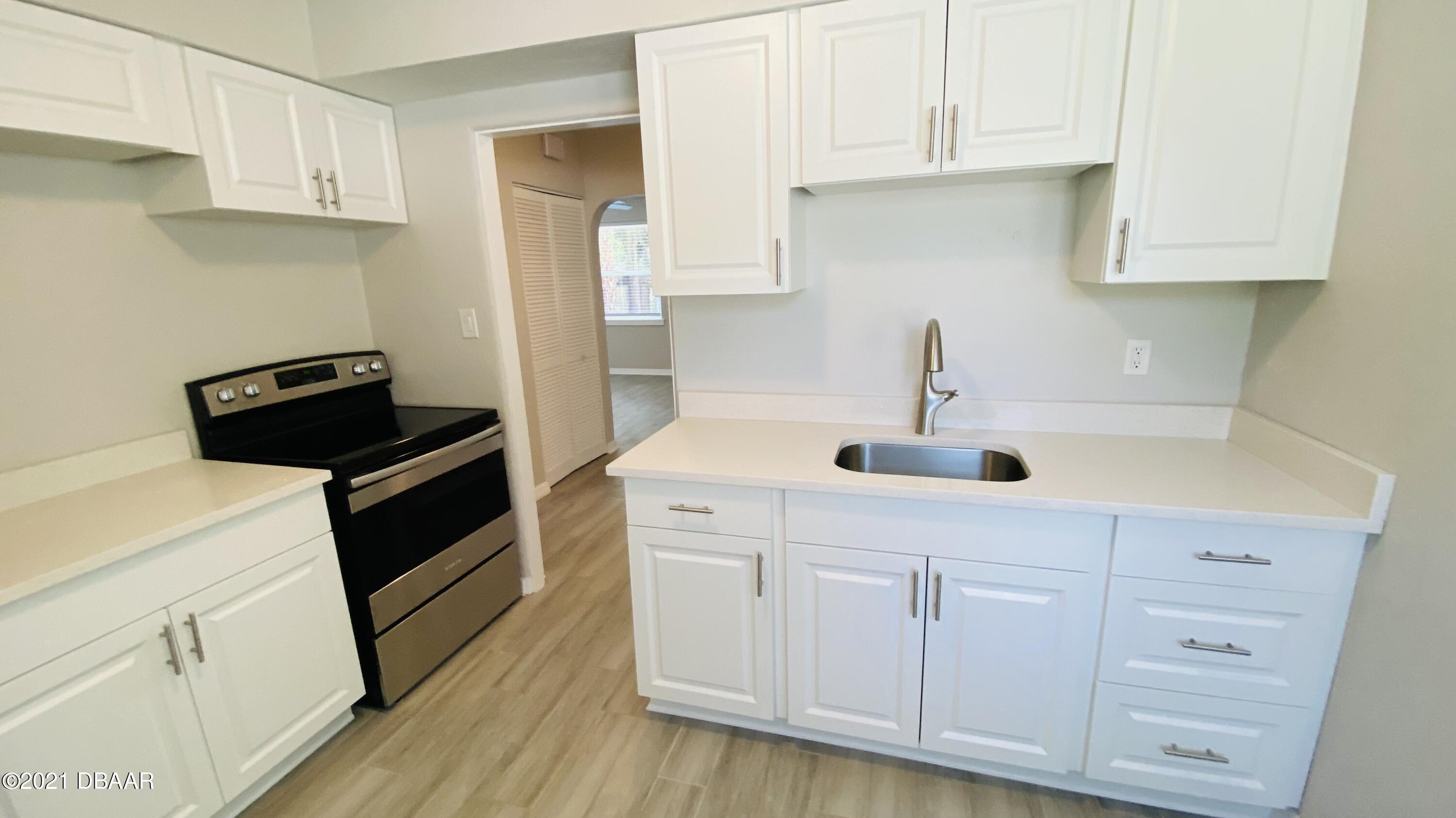 914 North Wild Olive Avenue, Unit 912 Daytona Beach, FL 32118 - Photo 14 of 38 52E4B2FF-7B5B-4598-9F0B-04524B2C0B74