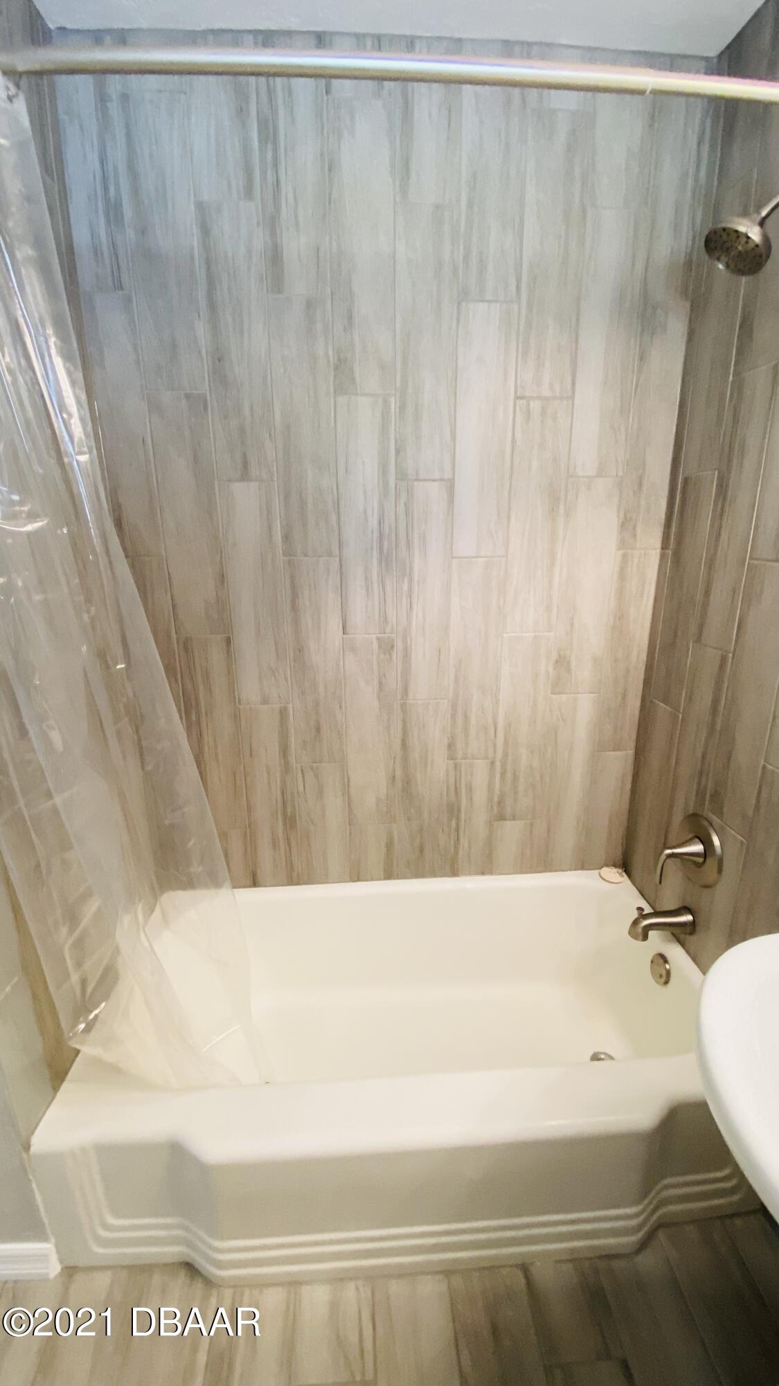 914 North Wild Olive Avenue, Unit 912 Daytona Beach, FL 32118 - Photo 26 of 38 5F6CBD70-50B5-4F97-B589-17A445724B6D