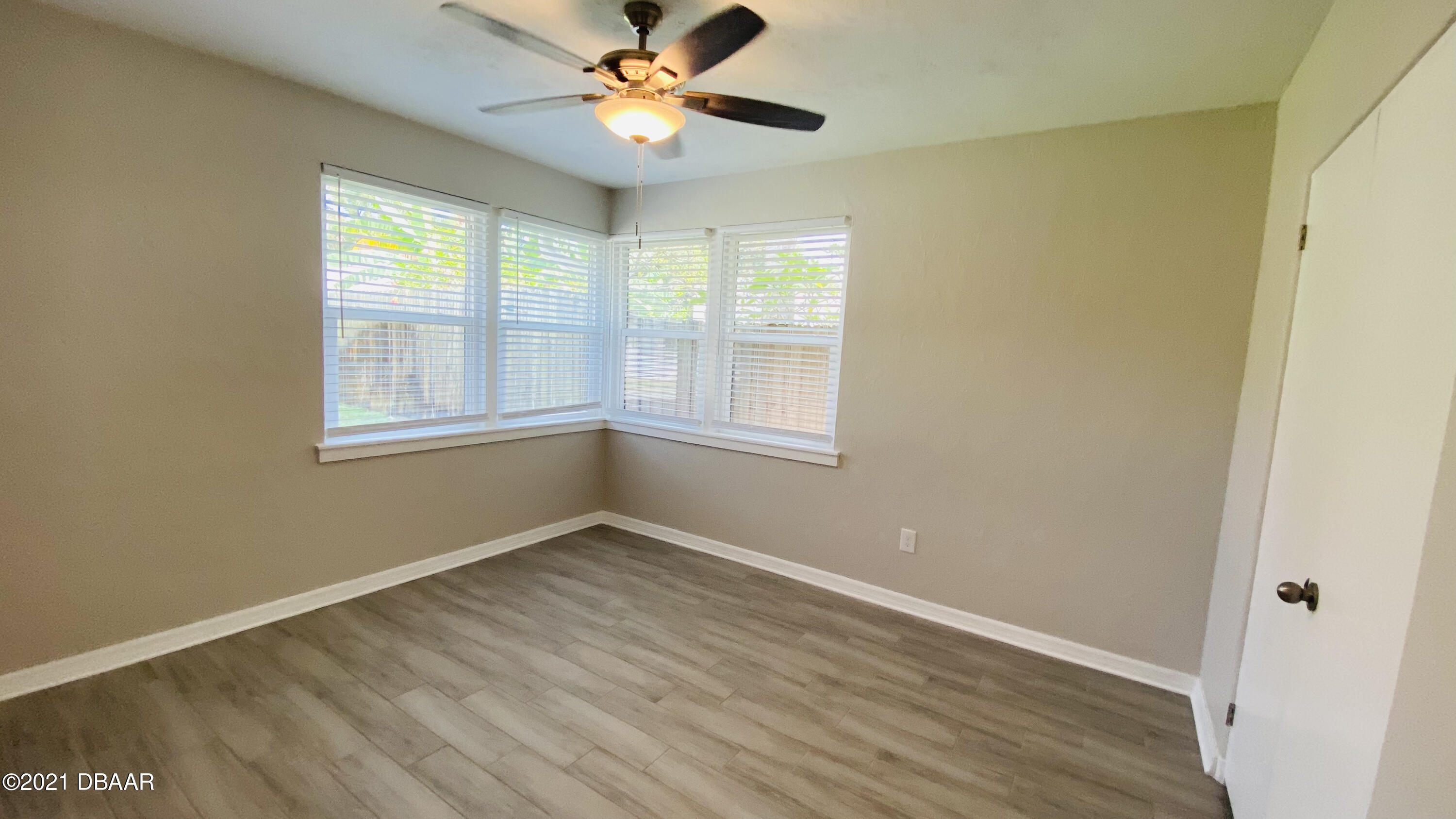 914 North Wild Olive Avenue, Unit 912 Daytona Beach, FL 32118 - Photo 29 of 38 5F6A08A0-F9A4-45CF-9C40-1EC3435F735D