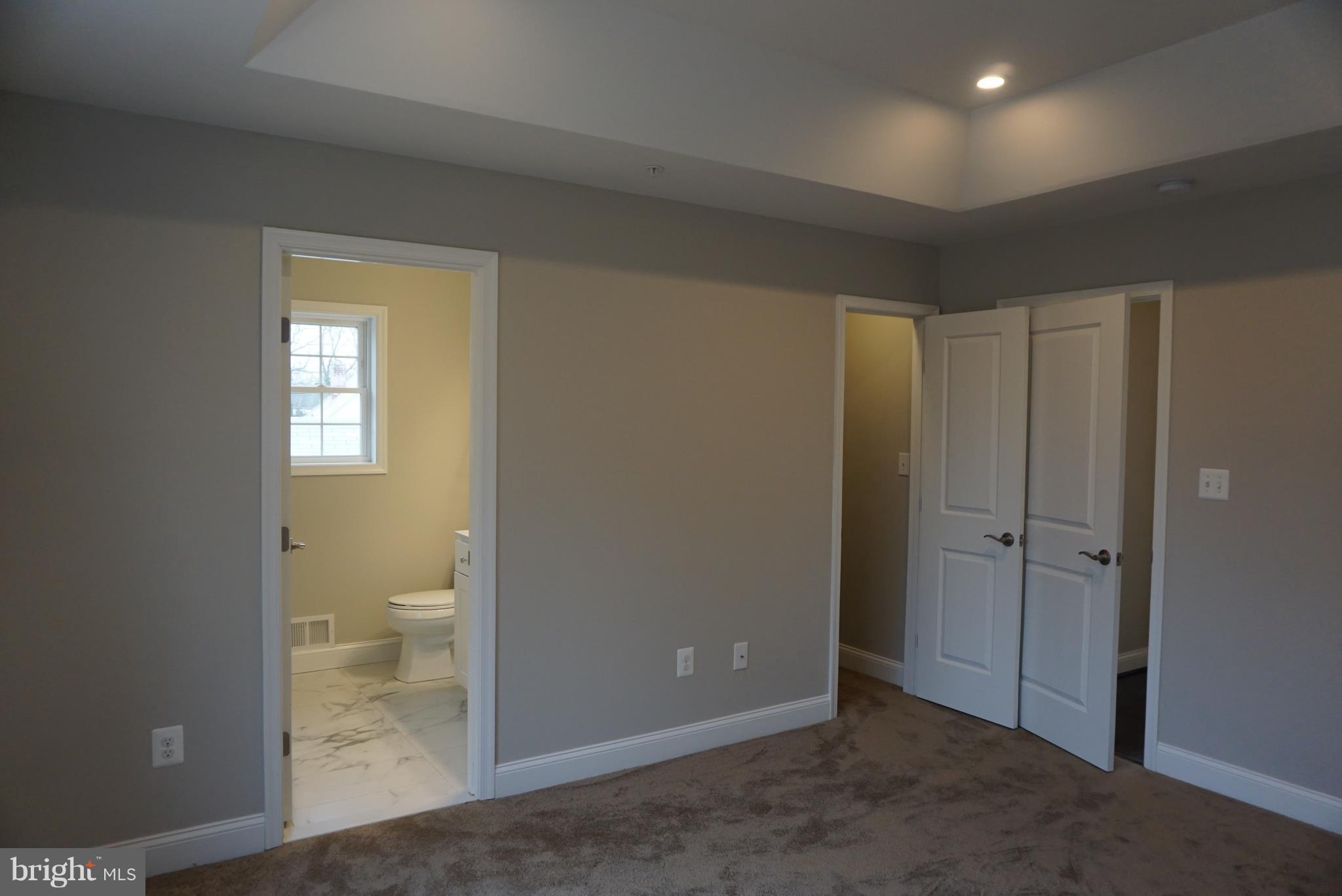3611 Florida Road Baltimore, MD 21244 - Photo 8 of 30 a view of an empty room and a bathroom
