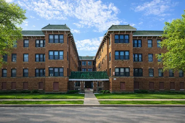 $1,200 | 6710 South Merrill Avenue, Unit 2W, Chicago, IL 60649