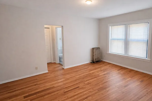 $1,200 | 6710 South Merrill Avenue, Unit 2W, Chicago, IL 60649