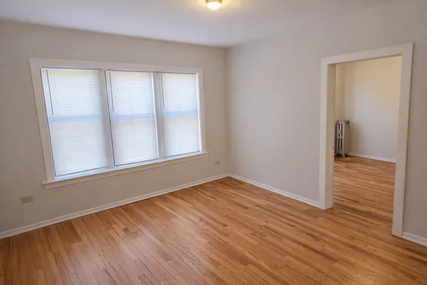 $1,200 | 6710 South Merrill Avenue, Unit 2W, Chicago, IL 60649