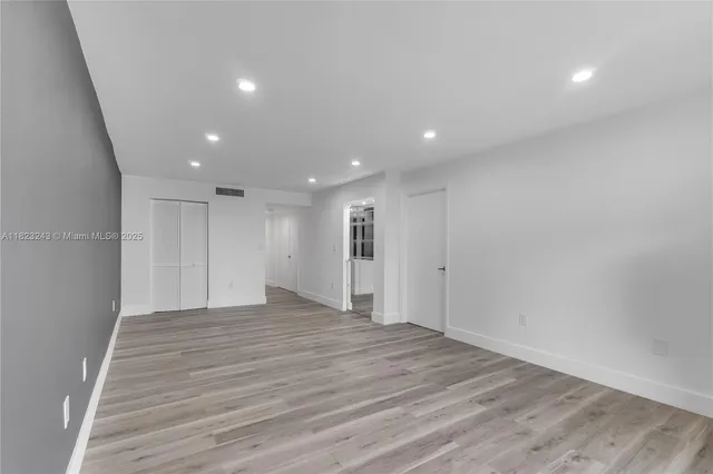 $2,550 | 6920 Harding Avenue, Unit 502, Miami Beach, FL 33141