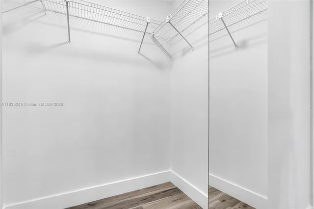 $2,550 | 6920 Harding Avenue, Unit 502, Miami Beach, FL 33141