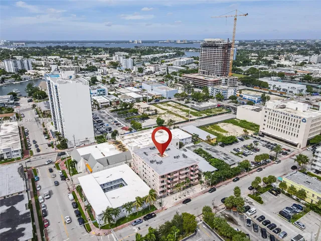 $2,550 | 6920 Harding Avenue, Unit 502, Miami Beach, FL 33141