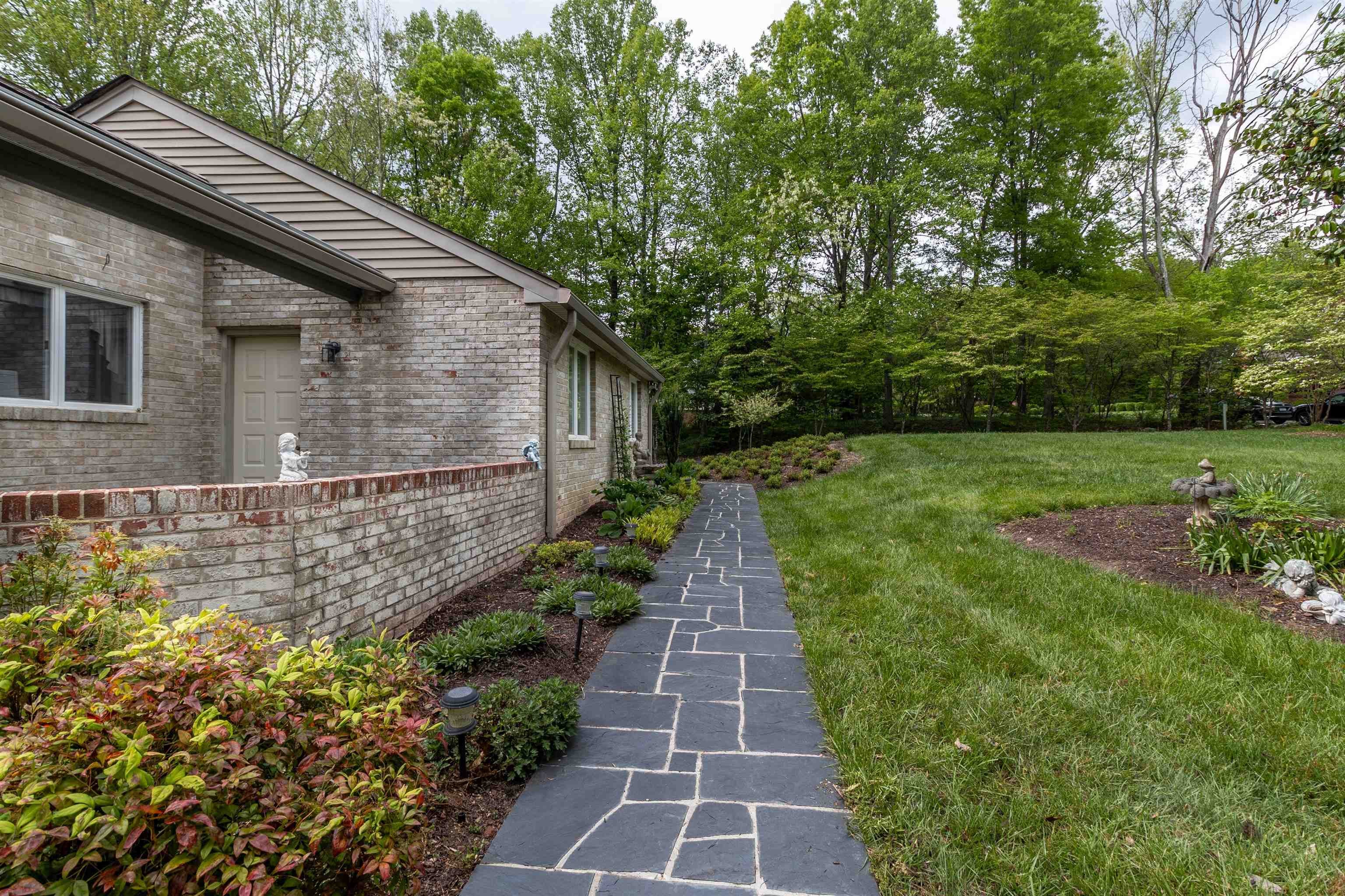 1360 Waldheim Road Salem, VA 24153 - Photo 6 of 54 Gallery Image 6