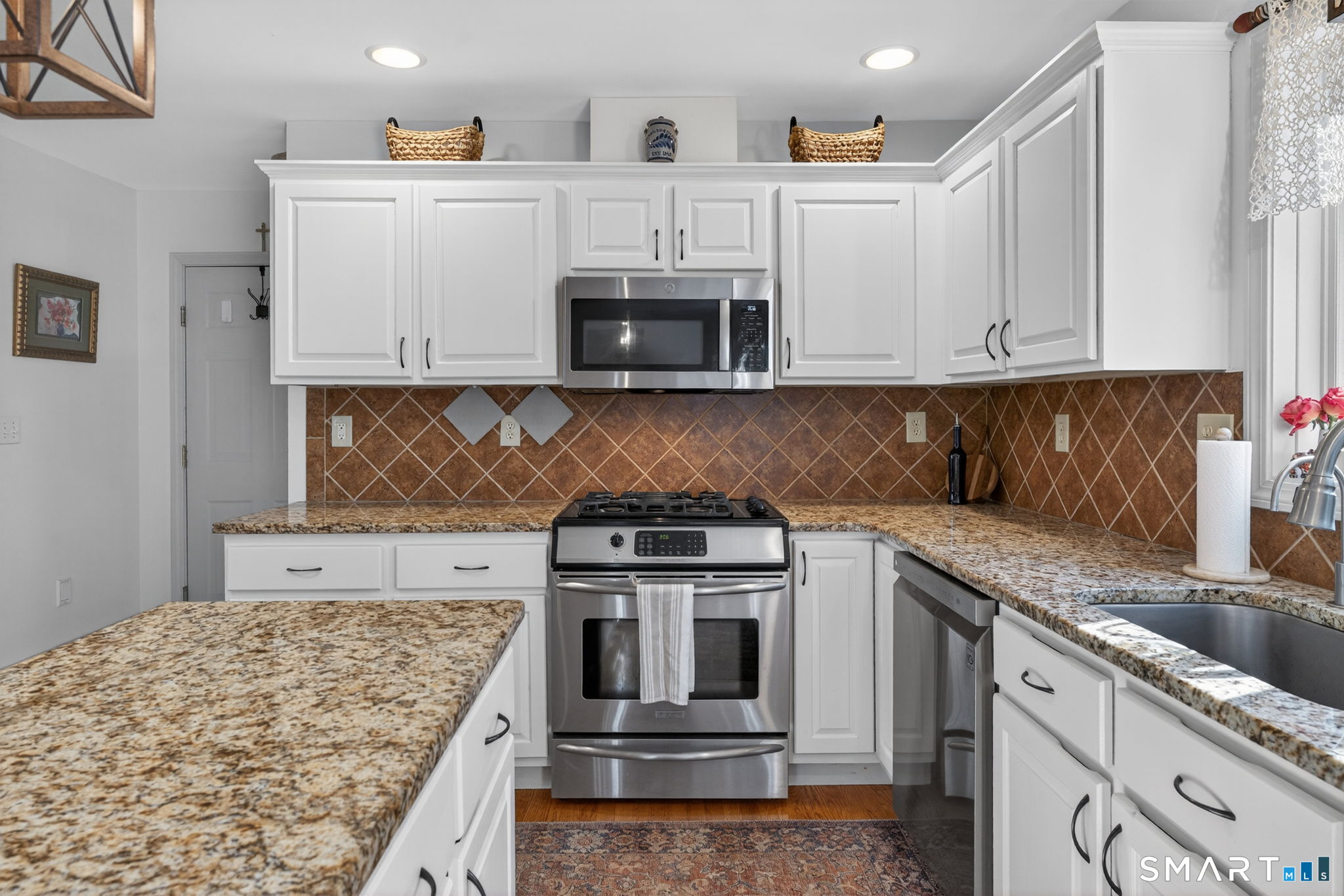 130 S Road Marlborough, CT 06447 - Photo 11 of 43