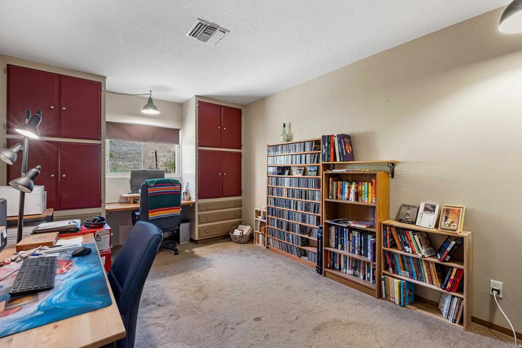 13734 West Oak Glen Road Valley Center, CA 92082 - Photo 23 of 41