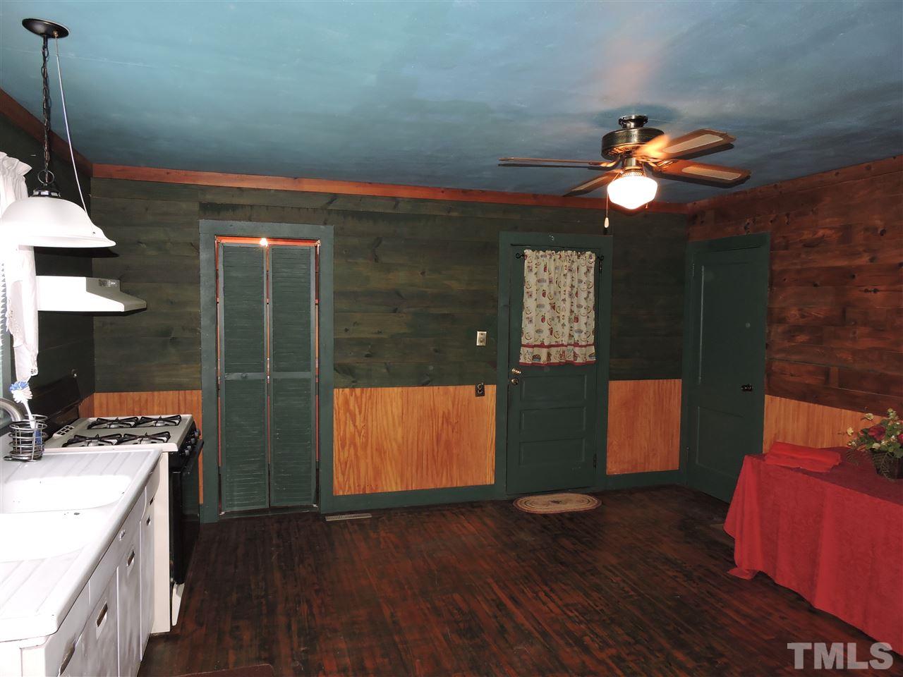 374 City Lake Road Roxboro, NC 27574 - Photo 4 of 21