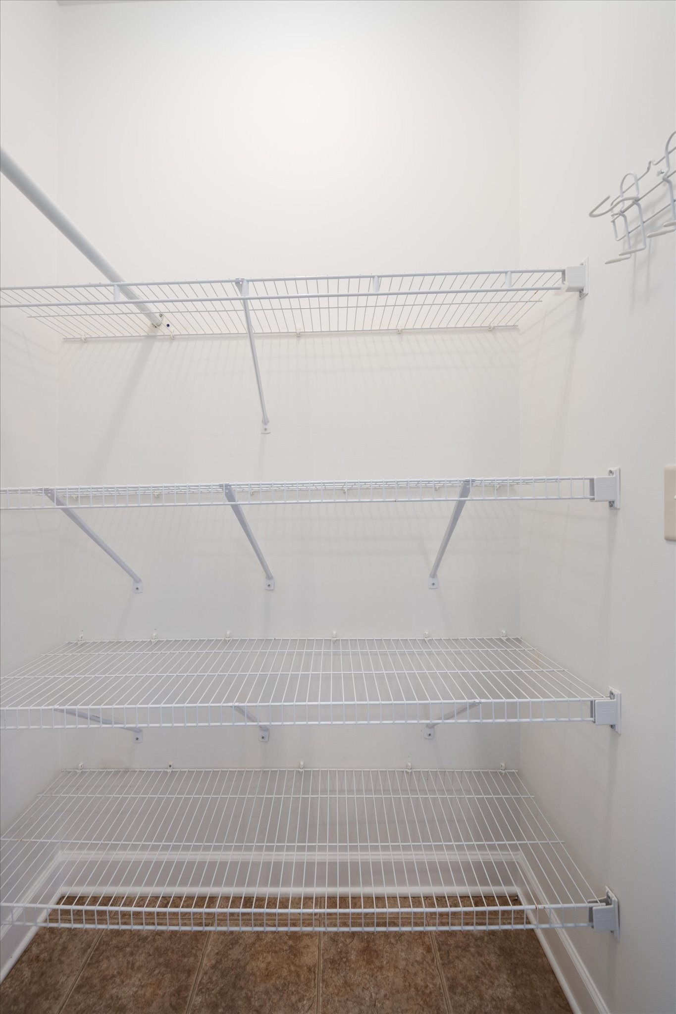 735 Tulip Grove Road, Unit 311 Hermitage, TN 37076 - Photo 7 of 22 a view of small space