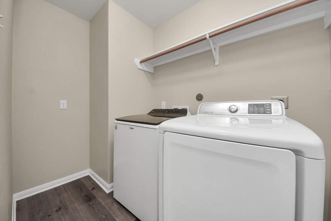 1855 Garnet Breeze Drive Rosharon, TX 77583 - Photo 19 of 38 a utility room with dryer and washer