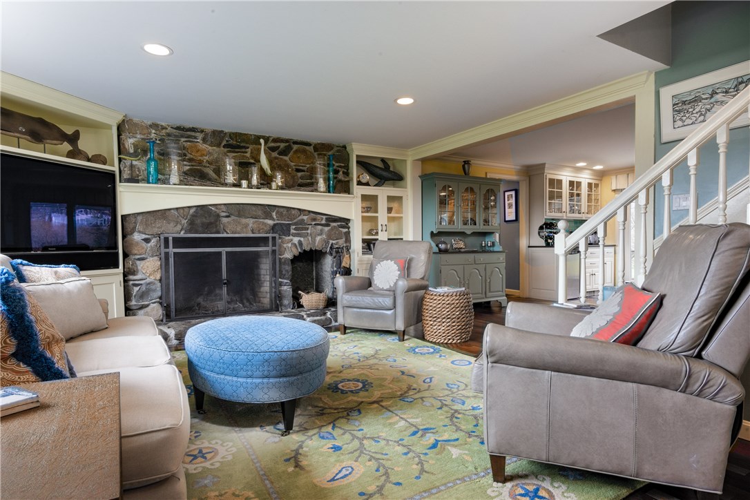 29 Sachem Road Tiverton, RI 02878 - Photo 12 of 29