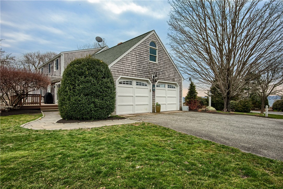 29 Sachem Road Tiverton, RI 02878 - Photo 3 of 29